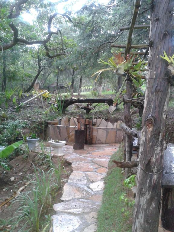 Camping Do Noel - Chales São Thomé das Letras Exterior photo