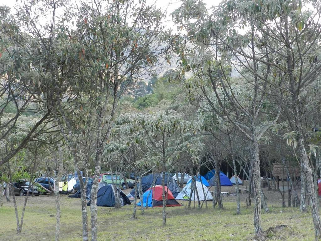 Camping Do Noel - Chales São Thomé das Letras Exterior photo